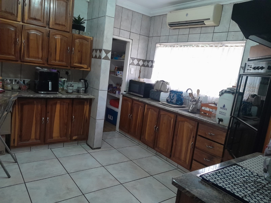 4 Bedroom Property for Sale in Safari Gardens North West